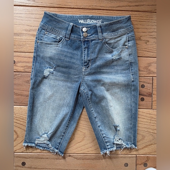 Wallflower Ripped Blue Denim Shorts NWOT - Picture 1 of 4